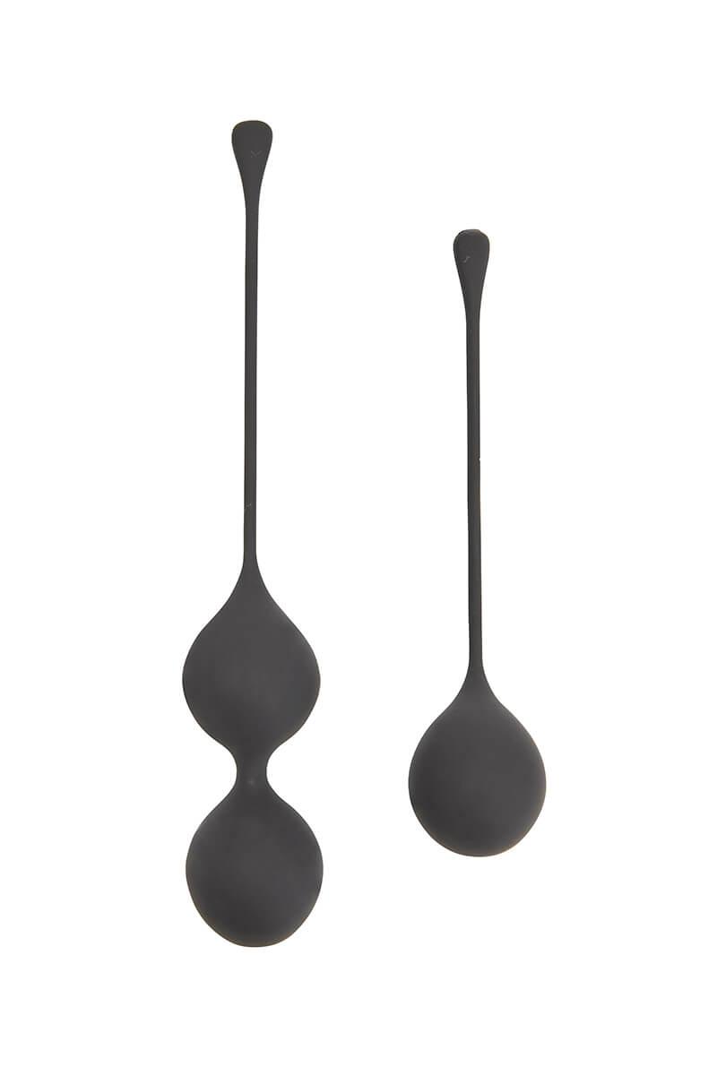 Boules de geisha noires les vivifiantes de la marque Jacquie et Michel