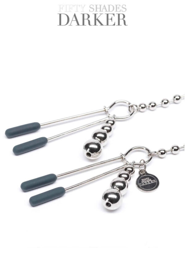 Pinces à tétons avec chaîne de la collection fifty shades darker