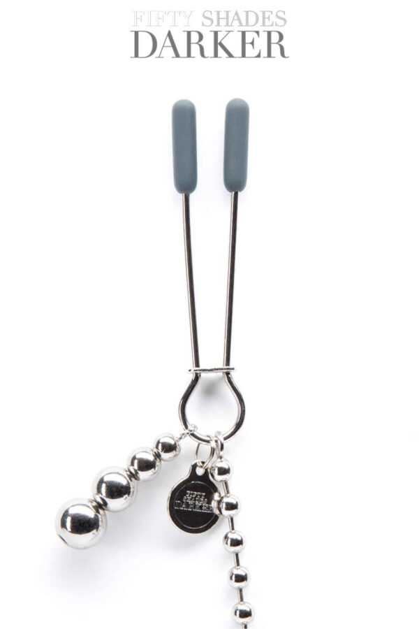 Pinces à tétons avec chaîne de la collection fifty shades darker