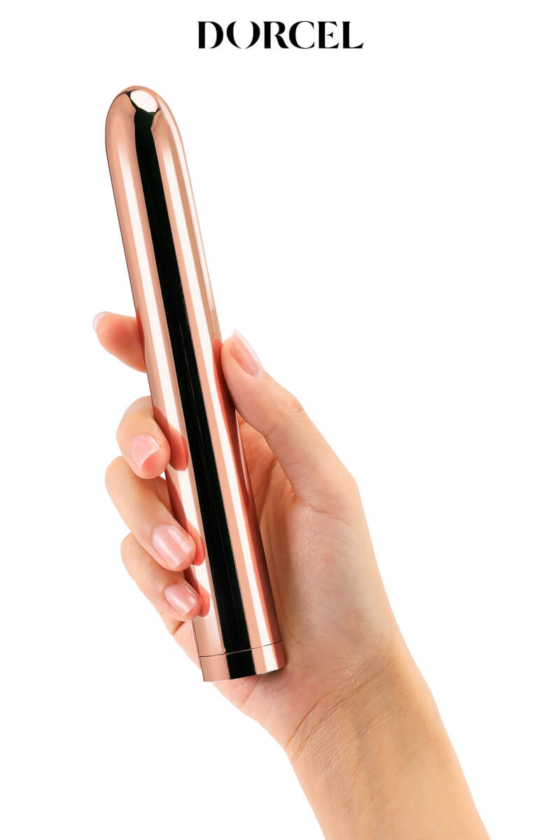 Vibromasseur Pink Lady 2.0 dans une main de la marque Dorcel